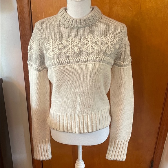 Abercrombie & Fitch Cream and Gray Turtleneck Sweater - Picture 1 of 3